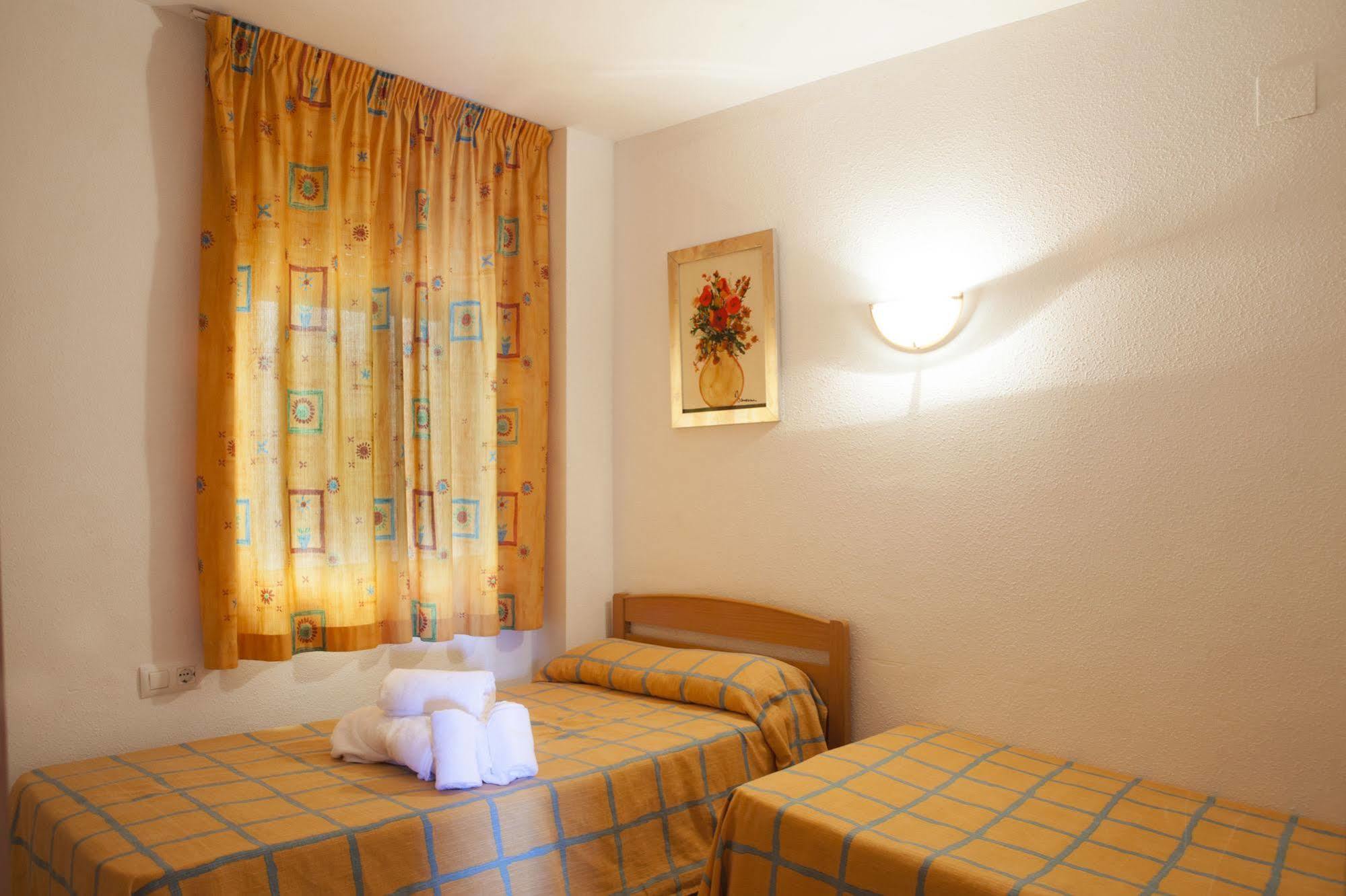 Апартаменты Ibersol Siesta Dorada Салоу Экстерьер фото